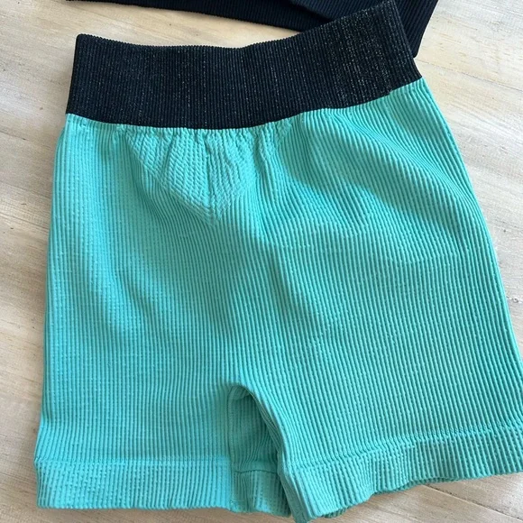 FP Movement set Prajna Crop Top and prajna shorts set XS/S